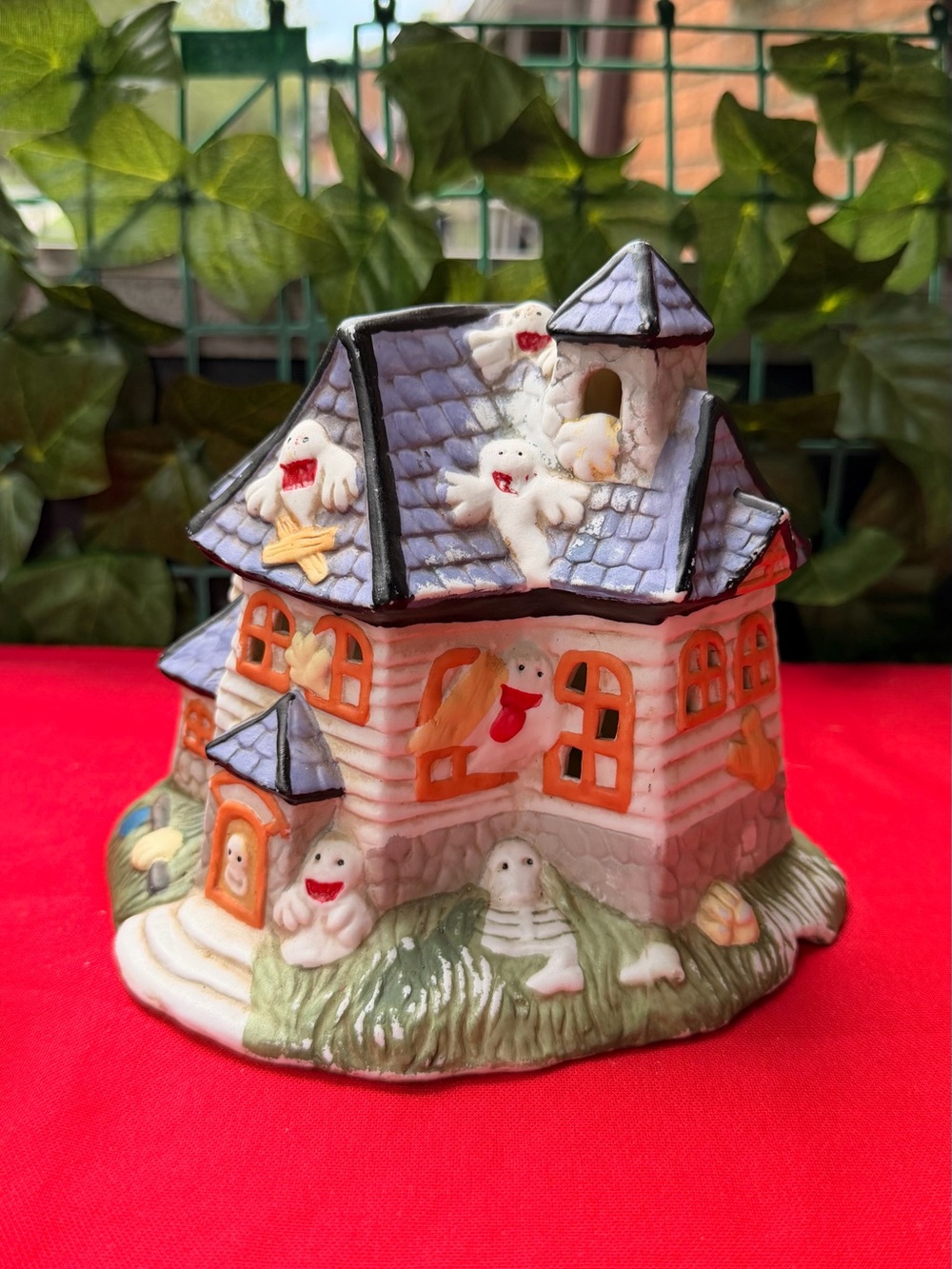 Ghost Cottage Ceramic Small Pet Accessory - White & Blue
